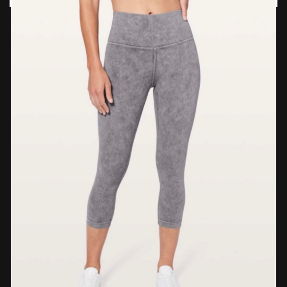 Lululemon Wunder Under Crops - Washed Luna